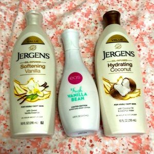 🥥Vanilla & coconut bundle 3 bottles of body lotion see Details